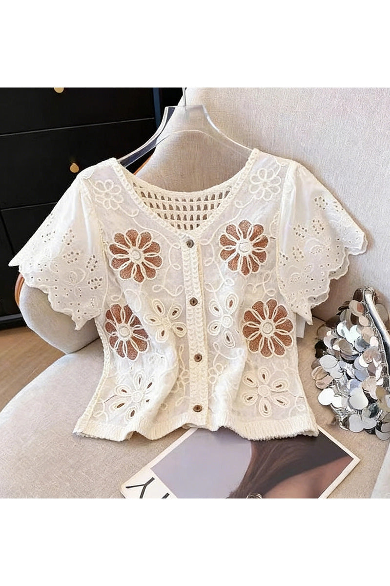 Floral Buttoned Blouse