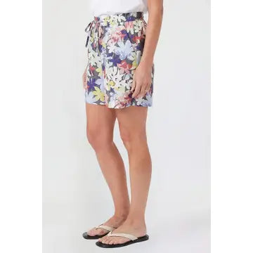 Pull-On Shorts with Pockets